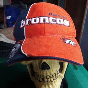 Deadstock Vintage Reebok Denver Broncos Strap Hat Cap